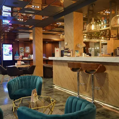Yomo Eureka Hotel 4*